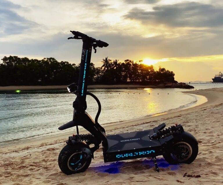 DÜNYA'NIN EN İYİ ELEKTRİKLİ SCOOTER MARKASI