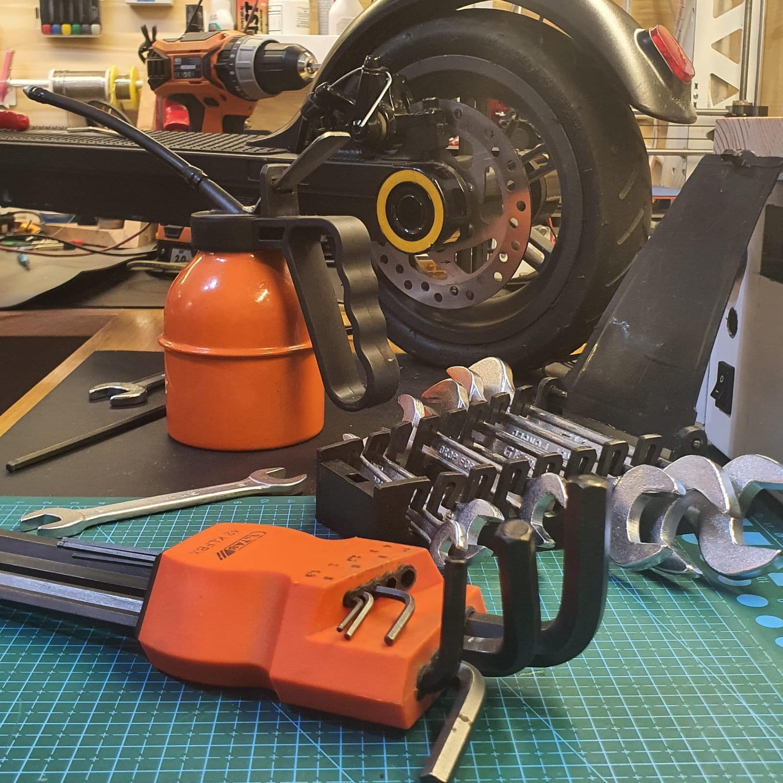 ELEKTRİKLİ SCOOTER BAKIMLARI NASIL VE NE ZAMAN YAPILMALI?